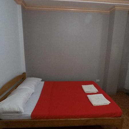 Pe'Re Aristo Guesthouse Mandaue Esterno foto