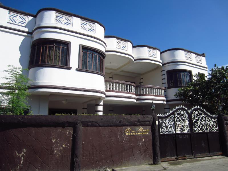 Pe'Re Aristo Guesthouse Mandaue Esterno foto