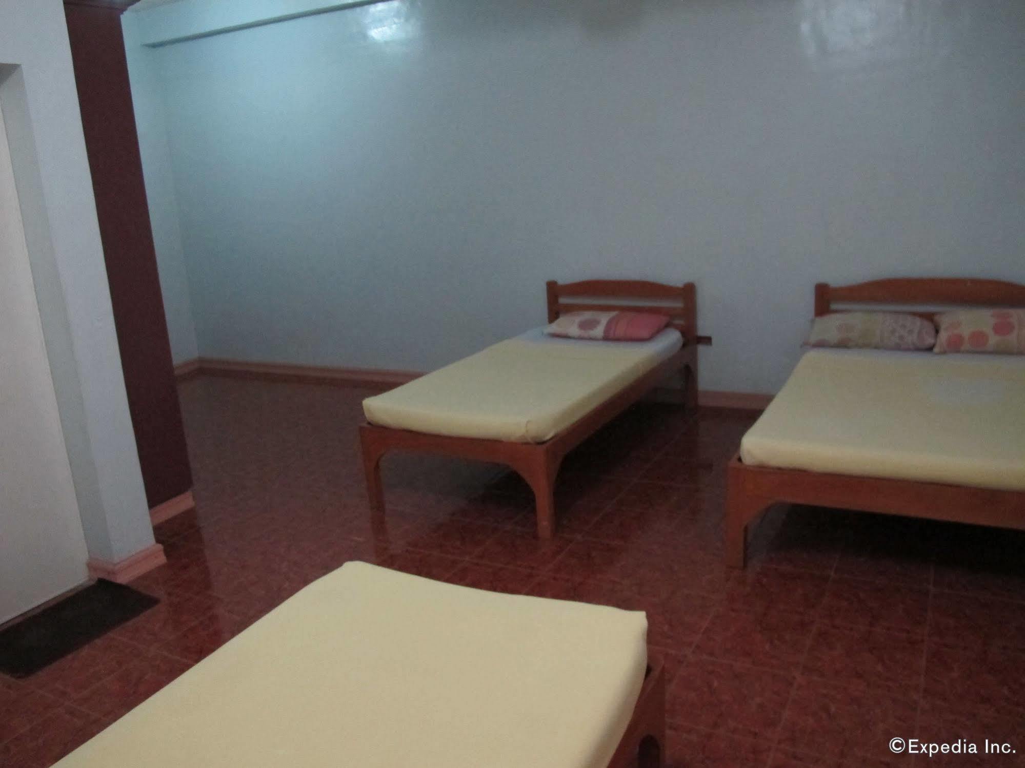 Pe'Re Aristo Guesthouse Mandaue Esterno foto