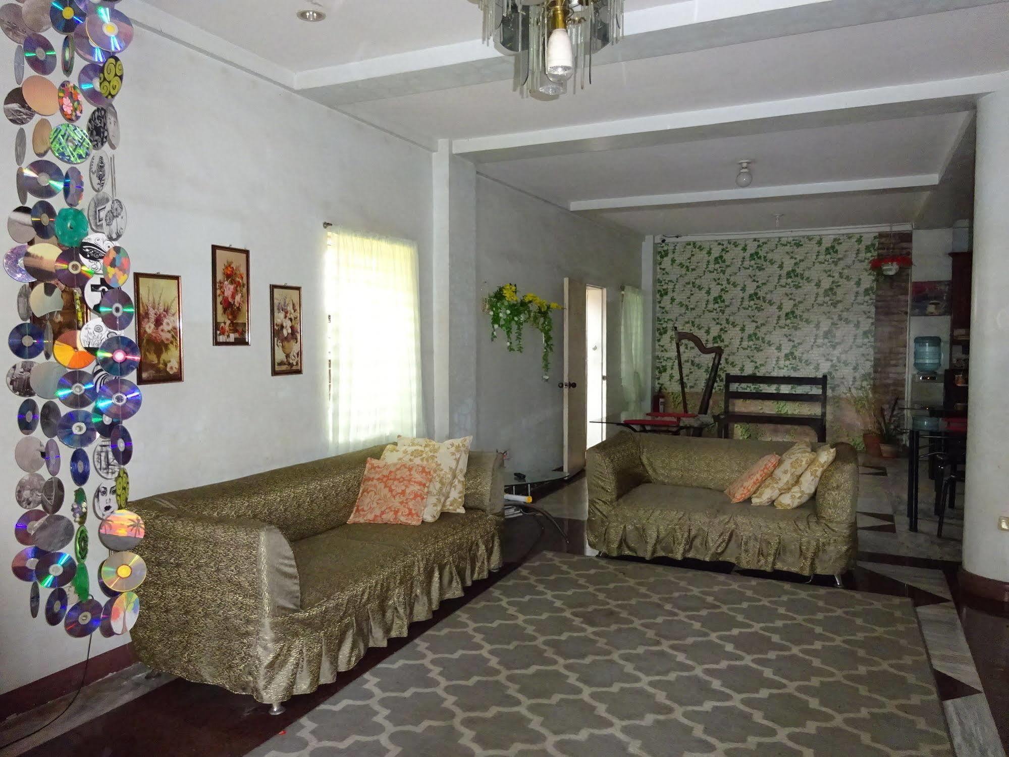 Pe'Re Aristo Guesthouse Mandaue Esterno foto
