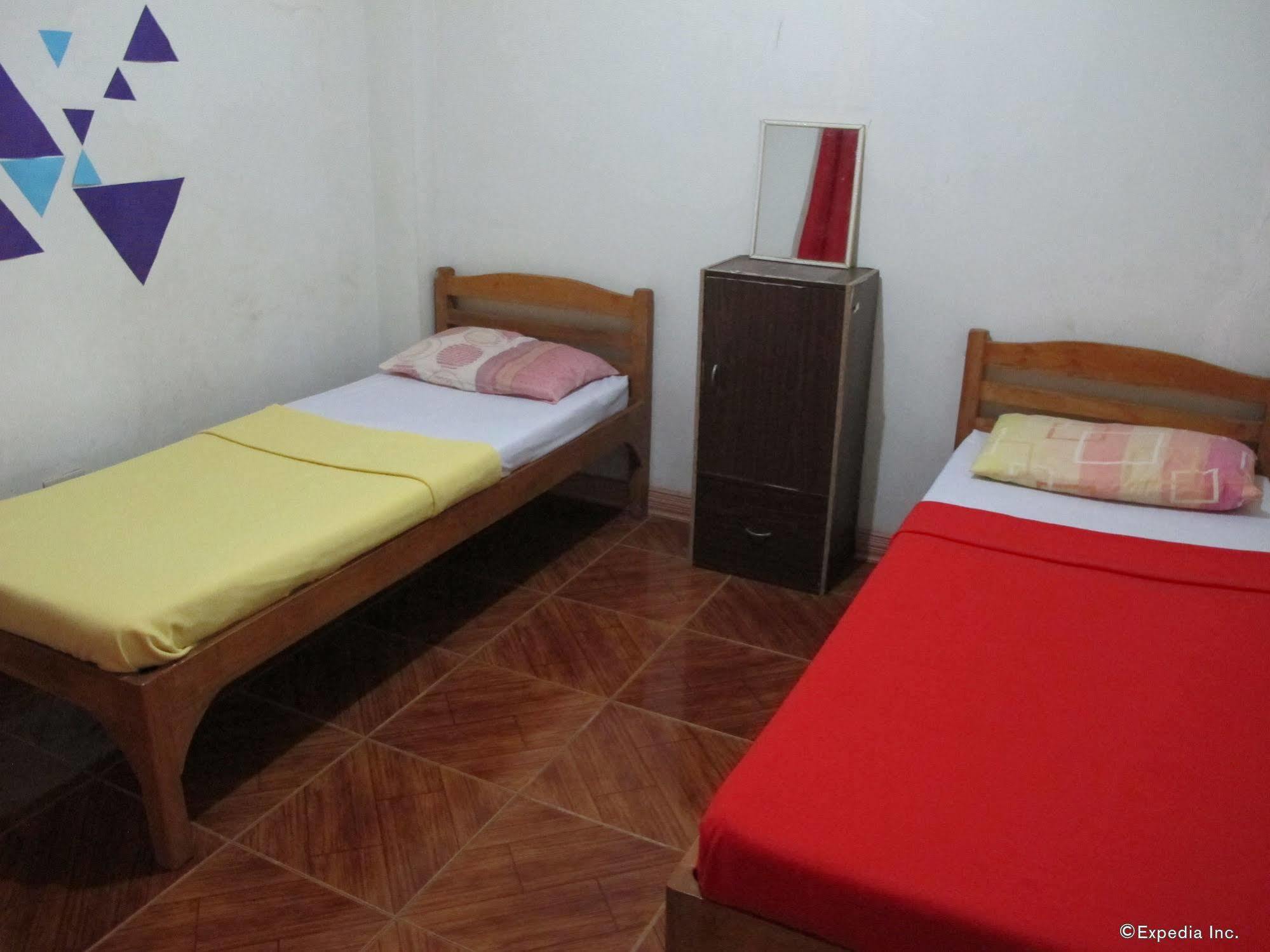 Pe'Re Aristo Guesthouse Mandaue Esterno foto