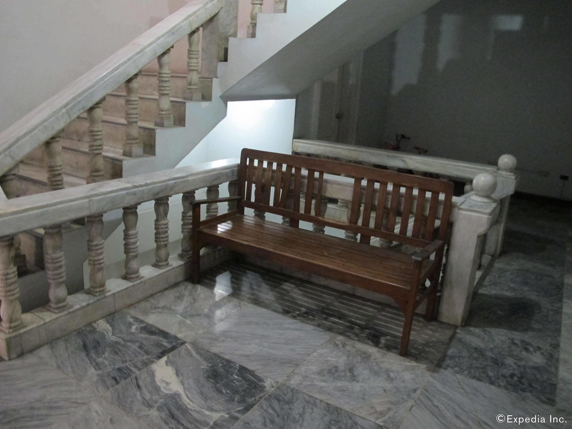 Pe'Re Aristo Guesthouse Mandaue Esterno foto