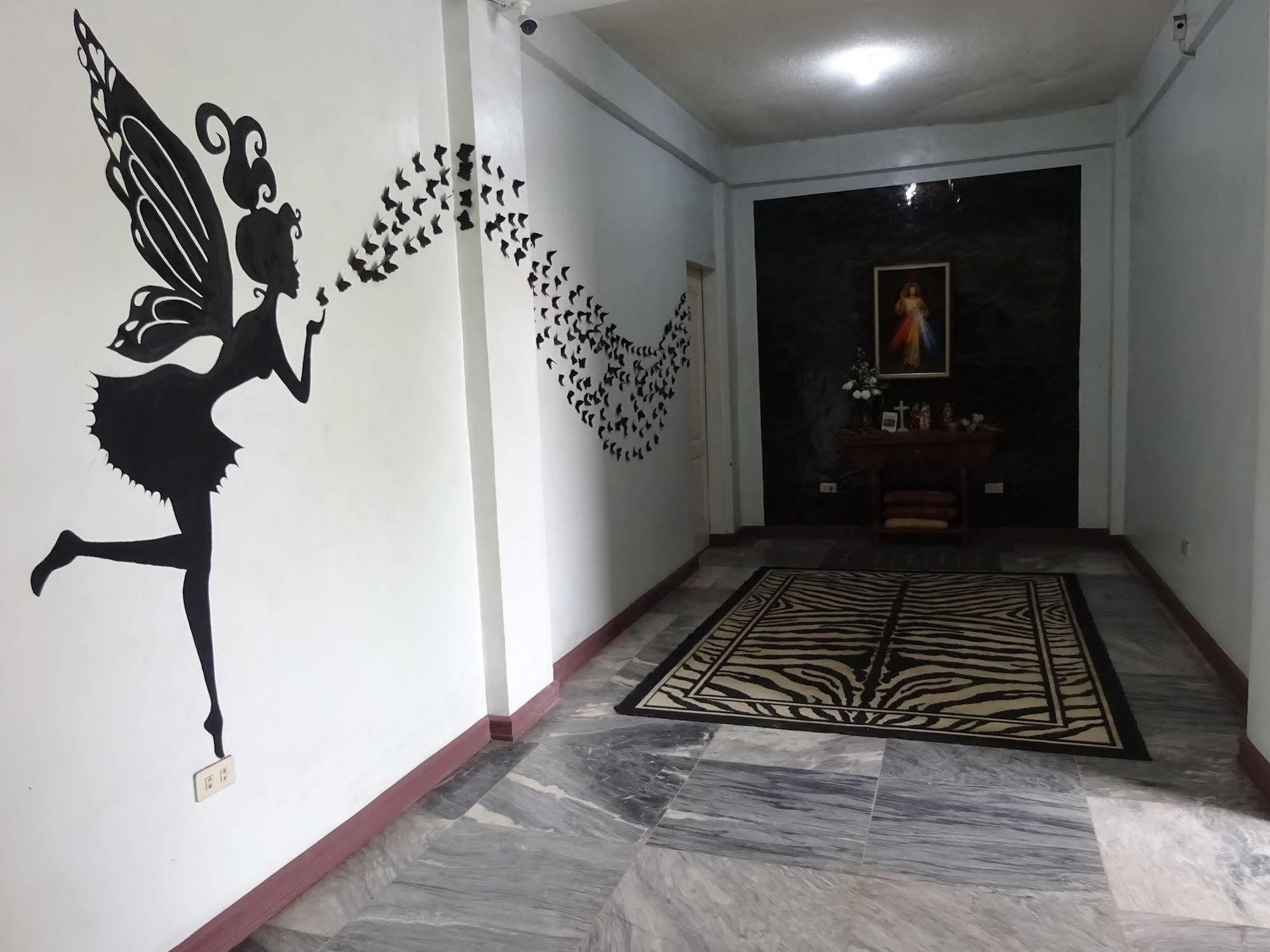 Pe'Re Aristo Guesthouse Mandaue Esterno foto