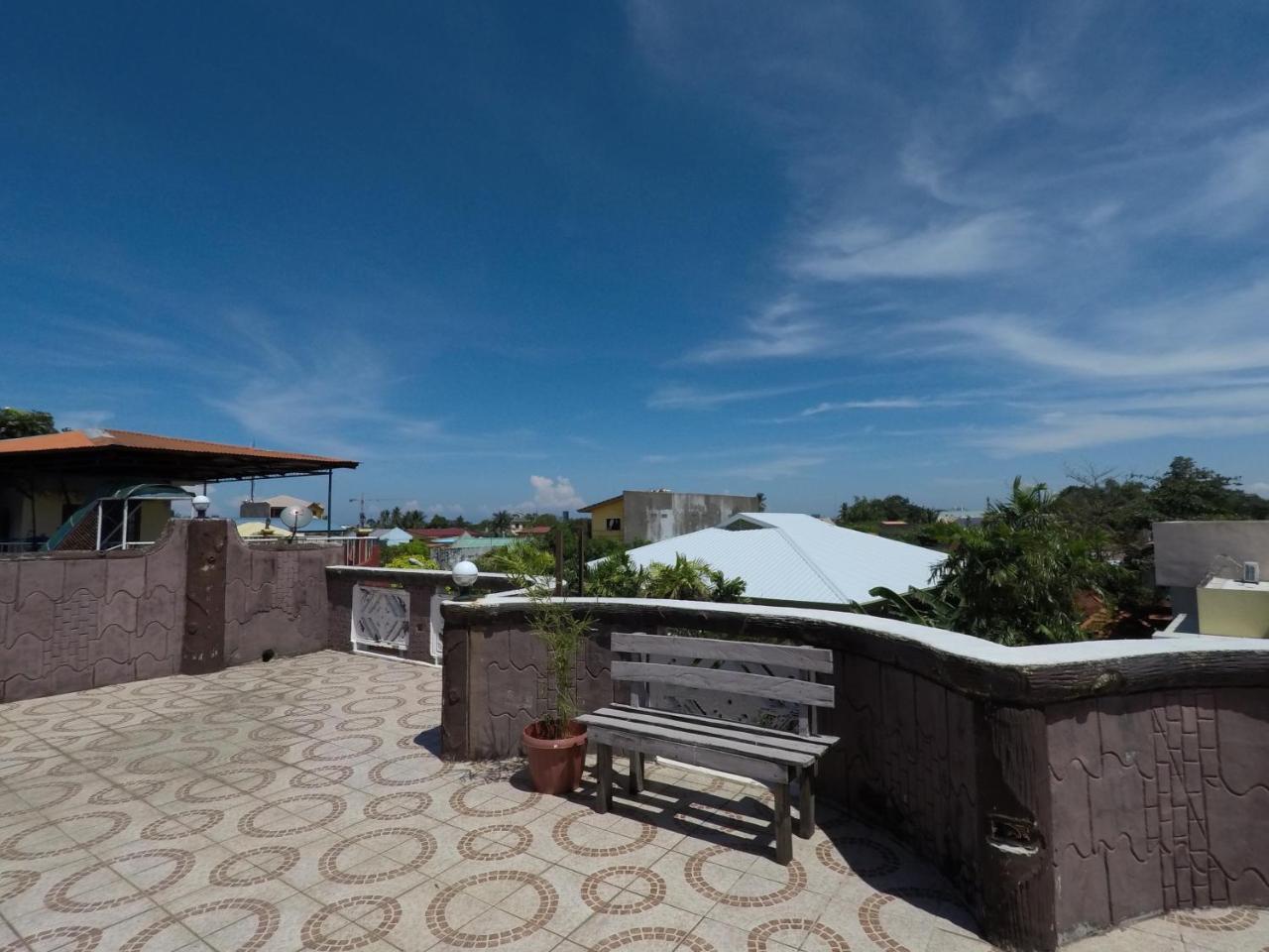 Pe'Re Aristo Guesthouse Mandaue Esterno foto