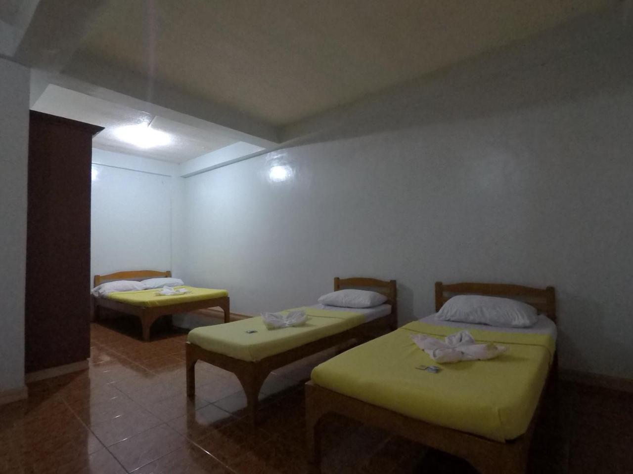 Pe'Re Aristo Guesthouse Mandaue Esterno foto