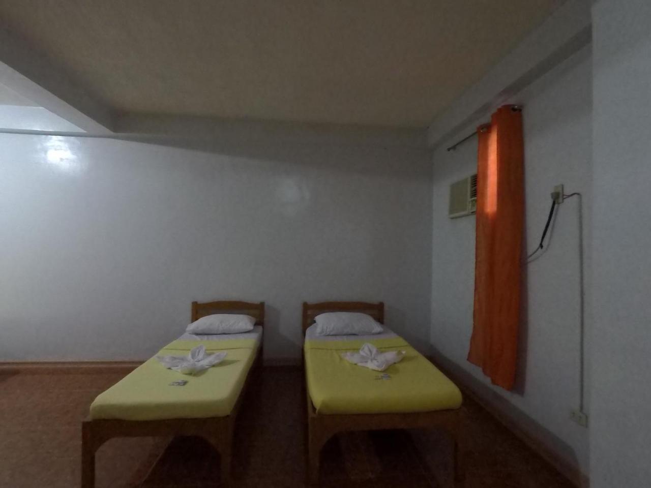 Pe'Re Aristo Guesthouse Mandaue Esterno foto
