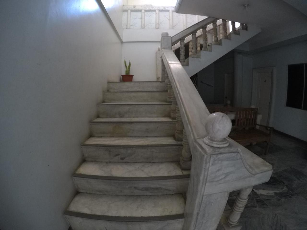 Pe'Re Aristo Guesthouse Mandaue Esterno foto