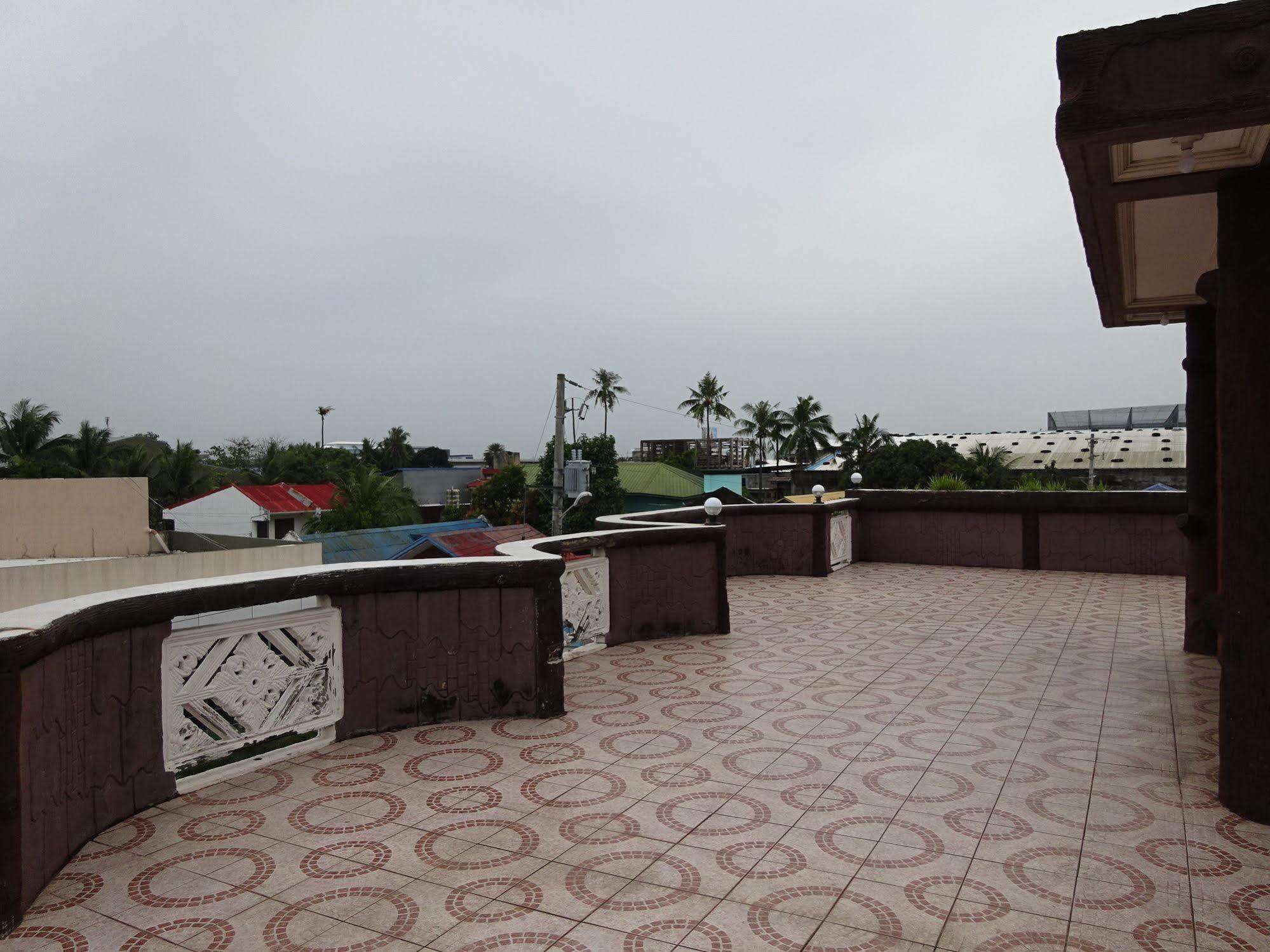 Pe'Re Aristo Guesthouse Mandaue Esterno foto